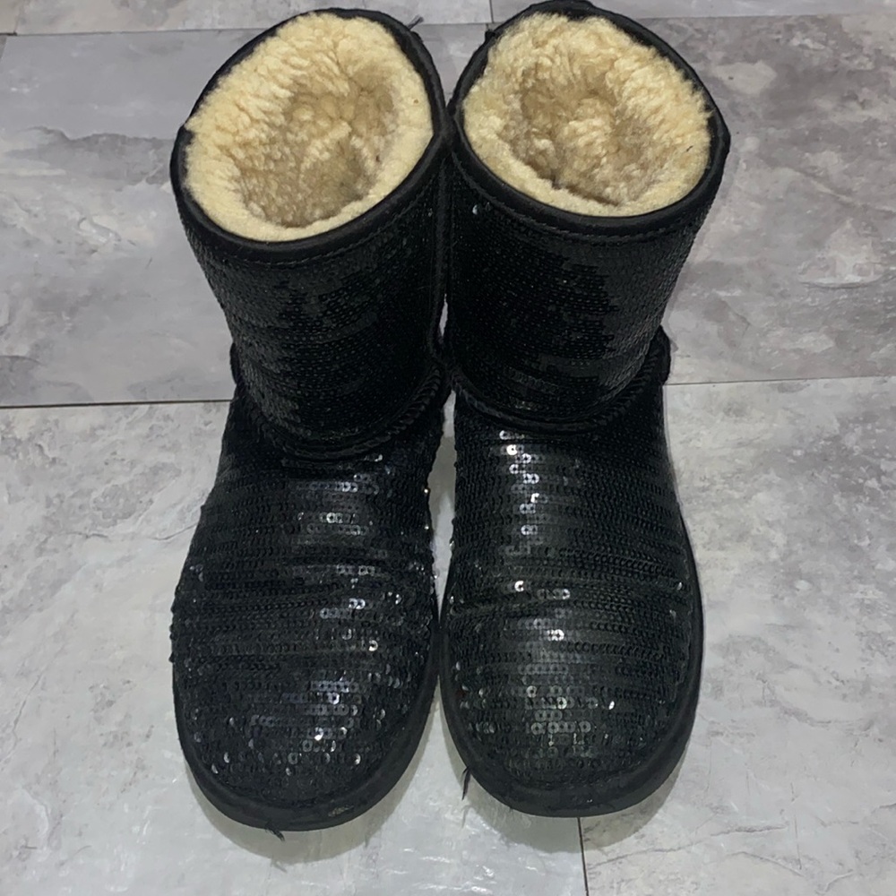 Ugg sequin black women size 5.5 kids size 4y warm winter fur boots